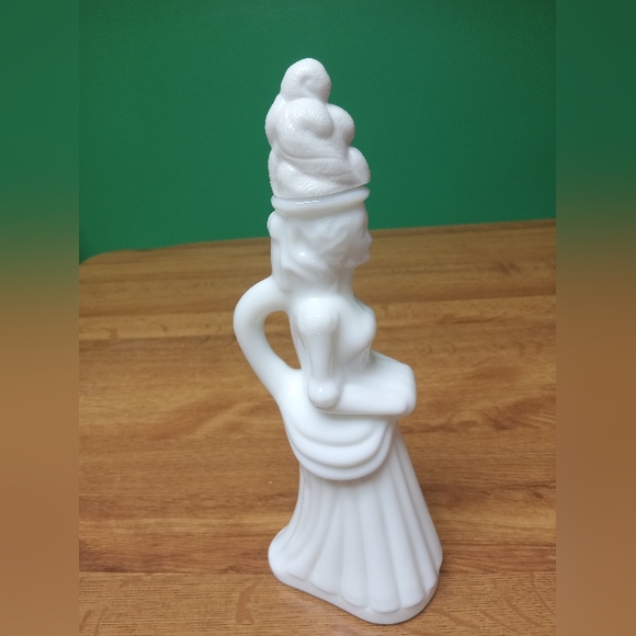 Avon Charisma Foaming Bath Oil Milk Glass EMPTY 5oz Vintage - Picture 8 of 12